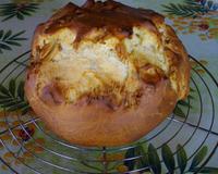 Genre de brioche salée idéale à l'apéro en petits morceaux