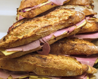 Cette boulangerie vient de remporter le titre très convoité du meilleur sandwich francilien