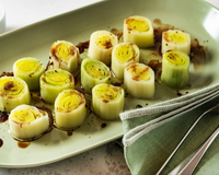 "Une version plus moderne et tout aussi gourmande" : ce chef dévoile sa recette ultra-simple du poireau vinaigrette