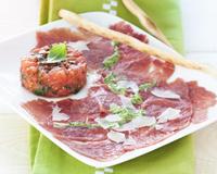 Un carpaccio d'agneau tout en fraîcheur. Une recette proposée par le Chef Paul Blouet.