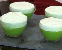 Velouté de petits pois et chantilly de Roquefort