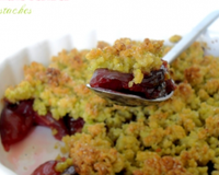Crumble cerises & pistaches