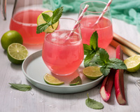 Boisson à la rhubarbe façon citronnade
