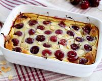 Le clafoutis "tradi" comme on l'aime dès que les cerises sont de saison.