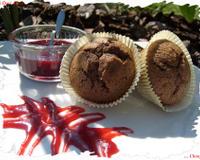 C'est mon petit frère qui m'a réclamé ces muffins, tout comme moi il adore la framboise et il faut dire que ça fait un petit moment que je n'avais pas cuisiné le chocolat…