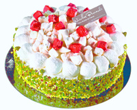 Le vacherin de Nicolas Bernardé fraises et pistaches