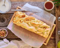 Pour changer de la tarte aux pommes, miser sur la brioche fourrée aux pommes caramélisées de Loulou Kitchen !