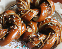 Kringel estonien caramel beurre salé, pralin et pépites de chocolat