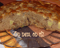 Moelleux aux pommes, aux raisins et à la noisette