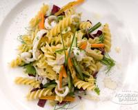 Une salade croquante et pleine de couleurs, à tester de toute urgence.