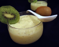 En feuilletant une revue de cuisine, je suis tombée sur ces verrines à la semouline aux kiwis.Un agréable mélange entre la semoule fine et la purée de kiwis, qu'on peut…