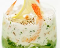 Verrines crémeuses aux grosses crevettes et aux courgettes