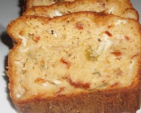 Cake au fromage de chèvre et tomates séchées