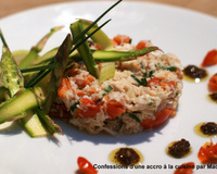 Araignée de mer aux tomates confites, asperges et tapenade