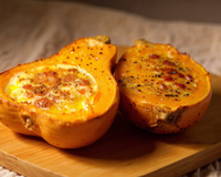 Courge butternut rôtie, lardons, crème et ses épices