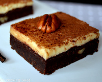 Cheesecake sur lit de brownie