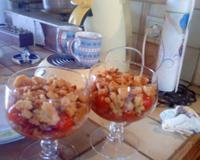 Un crumble au parmesan qui se ra apprécié par la compotée de tomates avec ses oignons un marage parfait pour vos papilles