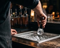Cet hygiéniste alerte sur ce que contiennent vraiment vos cocktails au bar et c'est écœurant