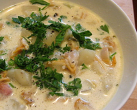 Soupe crémeuse aux palourdes