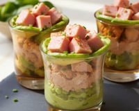 Verrines à l'avocat, thon et St Moret