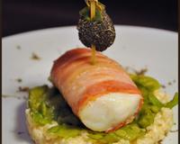 Cette recette raffinée de poisson peut être servie en entrée ou en plat principal. Ici, je l'ai servi en plat principal en utilisant un cercle de 10cm de diamètre pour…