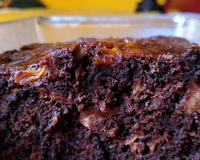 Gâteau au chocolat et Kaki Ribera del Xùquer AOP