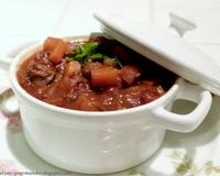 Plat incontournable de nos traditions culinaires locales !C'est pour moi un ancrage fondamental dans la cuisine familiale.Les inoubliables déjeuners dominicaux de mon…