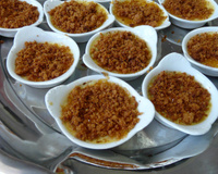 Mini cremes brulees au foie gras et chapelure de pain d'épice