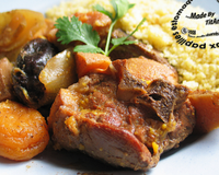 Tajine d'agneau aux coings, oignons et aux fruits secs
