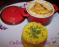 Mini cocotte de crevettes et poireaux et riz au safran