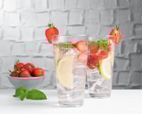 Ice tea, eau détox, smoothie : 4 boissons pour - vraiment - se rafraîchir quand il fait trop chaud