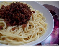 Spaghetti à la chapelure frite ou spaghetti con pan grattugiato