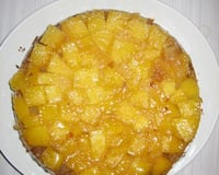 Gâteau à l'ananas et à la cannelle