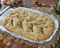 Fougasse aux Noix du Périgord AOP et romarin