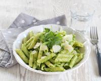 Quand on n'a pas de basilic sous la main et que l'on veut une recette de pâtes très parfumée, pas de soucis car la roquette est là. Elle fait…