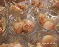 Verrines de Saint-Jacques au sésame sur effilochée d'endives
