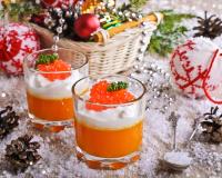 Voici nos 15 idées de recettes de verrines pour un apéritif dînatoire de Noël réussi