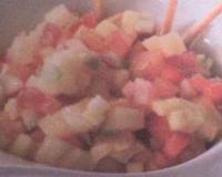 Pour apporter une note de fraîcheur, voici une savoureuse salade à préparer avec des fruits frais.