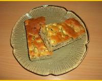 Un gâteau salé moelleux et léger avec des courgettes, du chèvre et préparé avec de la farine aux céréales!