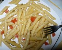Petite salade de pâte très fraîche excellente pour l'été. Très facile à faire, parfait pour un débutant.
