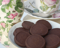 Une petite merveille pour le thé ou le goûter. Un seul défaut : il n'y en a jamais assez... 