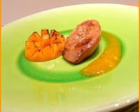 J'aime de temps en temps faire un beau foie gras chaud. Une recette très simple avec une belle alliance avec la mangue et un brin d'acidité.