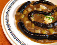 Anguille à la bourguignone