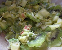 Salade de crabe, avocats, kiwis et pomme