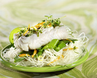 Cœurs de filets de merlu blanc marinés aux agrumes et thym citronné