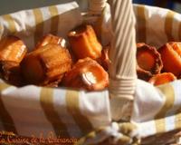 Je ne vous présente pas le très connu Cannelés Bordelais, accompagné d'un petit café ou d'un thé c'est délicieux. Un brin croquant à l'extérieur puis moelleux à l'intérieur…