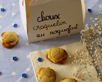 Mini choux craquelin au Roquefort Papillon