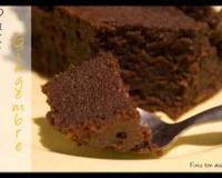 Pour changer du traditionnel fondant au chocolat, j'ai décidé de lui apporté une petite touche de fraîcheur avec un peu de gingembre. Ce fut réussi, le gâteau n'a pas…