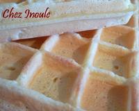 De délicieuses gaufres moelleuses et croustillantes à déguster natures, avec un nuage de sucre glace ou... du chocolat pour les gourmands.