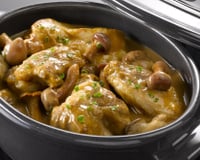 Pintade rôtie sauce au foie gras